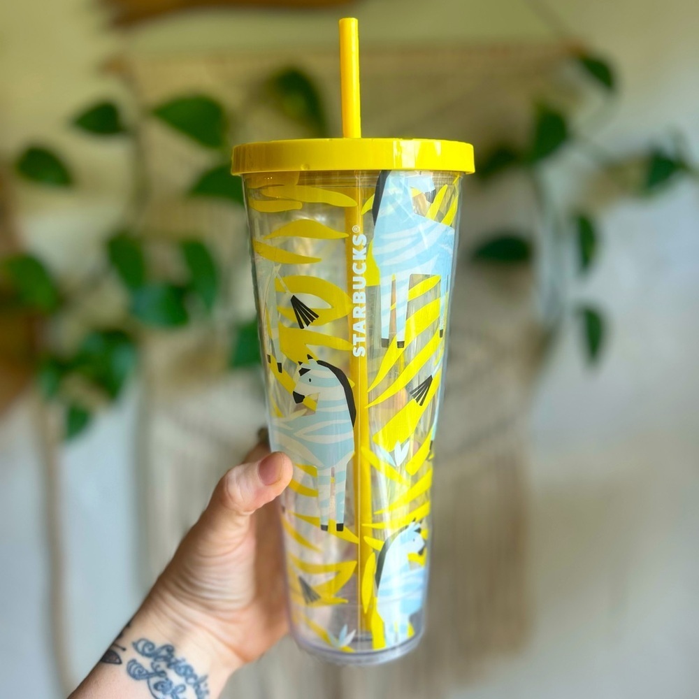 Starbucks 24 oz Yellow Zebra Cold Cup Tumbler Rare Venti Acrylic Straw Cup HTF